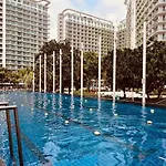 Lush Heaven Azure Staycation