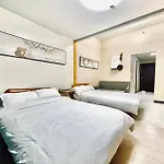 Thompson Suites - 2-Beds, One Uptown Residences, 30F - Xbox & Netflix