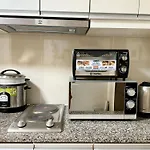 1 Bedroom Uptown Bgc Cozy Condo Netflix 200Mb Wi-Fi