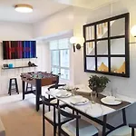 Bgc - Two Bedroom Condo With Game Room High Speed Wifi