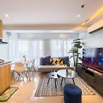 A2J Luxury 2Br Bgc Suite Near High Street, Malls