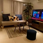 A2J Luxury 2Br Bgc Suite Near High Street, Malls