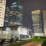 Elegant Apartment Bgc With City View