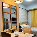 House Of B&Y At 101 Newport Across Naia T3