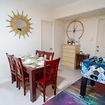 A2J Luxury 2Br Bgc Suite Near Sm Aura, Market2X