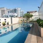 A2J Executive 1Br Suite Near Venice Mall Bgc