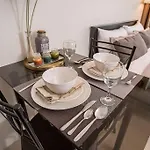 Casa Niekolaus I Cozy Studio Unit And Free Parking