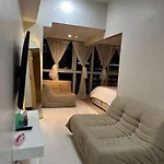 Classy And Spacious 1Br-T1