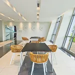 Stylish Studio Moroccan Flair In Commonwealth Qc