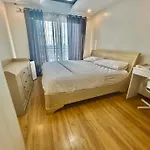 2 Bedroom Condo Free Wifi & Netflix - Circulo Verde, Eastwood Libis, Quezon City