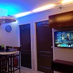 Renz\'S Metro Hideout