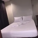 Spacious Studio Apartment B206