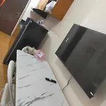 Longterm Stay Only