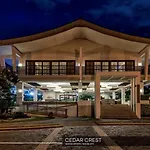 City Haven: Modern Condo Retreat