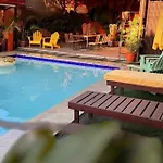 Bay Garden: Tropical Pool Villay