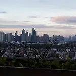 150 Newport City Condo - Near Naia T3 Airport Manila