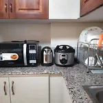 Affordable 2 Bedroom 2 Ba W/ Skycable, Netflix, & Amazon Prime
