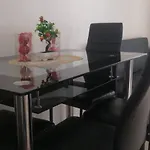 2Br Pioneer Woodlands Sm Light By Awayhome Rentals