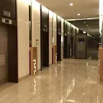 Live Big In Manila\'S Tiny Studio! Fast Reply!