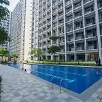 Concrete Palms Near Moa W/ Awesome View Of Manila