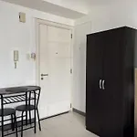 Kl Tower Makati Apartments By Ph Staycation