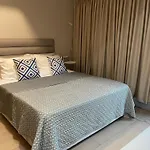 1 Bedroom Condo Uptown Parksuites Bgc, High Floor, Morning Sun