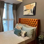 Private Condo Unit In Uptown Parksuites I & II