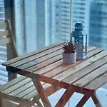 Private Condo Unit In Uptown Parksuites I & II