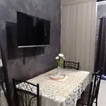 Reyes Staycation Shore 2 Tower 2 Smdc Residences