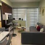 Golden Palm At Palm Tree Villas