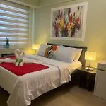 Golden Palm At Palm Tree Villas