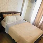 Stylish 1 Bedroom Near Bgc+Airport!Netflix+Dsny+50Mbps
