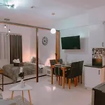 Bright & Airy Studio Near Venice Mall With Pool, Gym & Fast Wifi