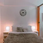 Bright & Airy Studio Near Venice Mall With Pool, Gym & Fast Wifi
