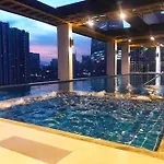 Super View 2 Bdrm In Modern Bgc Manila