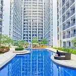 Blue Oikos Aesthetic 1Br Pool View In Moa