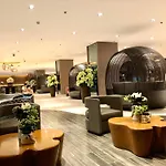 1 Bedroom Condo With Balcony