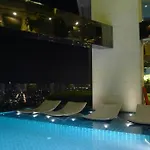 Gramercy Residences 59Th Flr Warm Cozy One-Bedroom