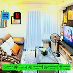 Elegant Corner Unit 2Br Condo With King Bed, Pool, Jacuzzi, Livetv,Hbo Max, 270 Mbps & Free Parking Near Moa