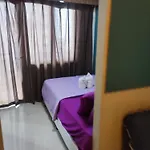 Moa Staycation- Sassy
