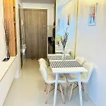 Amore Espacio Staycation -Coast Residences