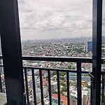 Deluxe Apartments Cozy & Homy In Makati Manila Netflix