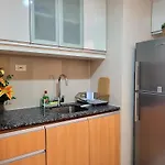 Bgc One Uptown Residence King Bed 3 Min Walk To Malls And Restaurants