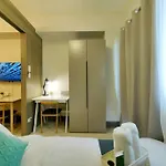1Br Condotel W Smartlock Fame Residences -Fm24