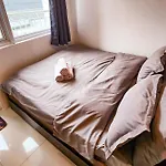 Starwars Vibe 2Br Apt In Makati With Electronic Dart