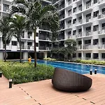 Affordable Family Friendly Near Airport - Shore 3 Residence