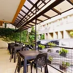 Arzo Hotel Grand Lodge