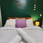 Cozy 1 Bedroom Flat Near Naia 3