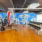 The Sweet Escape 1 Bedroom W Pool, Sauna, Gym And More