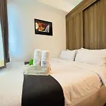 1Br Unit Condotel W Balcony Fame Residences -Fm12